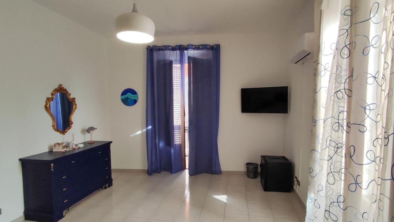 Petite Etoile Hotel Sant'Agata di Militello Ngoại thất bức ảnh